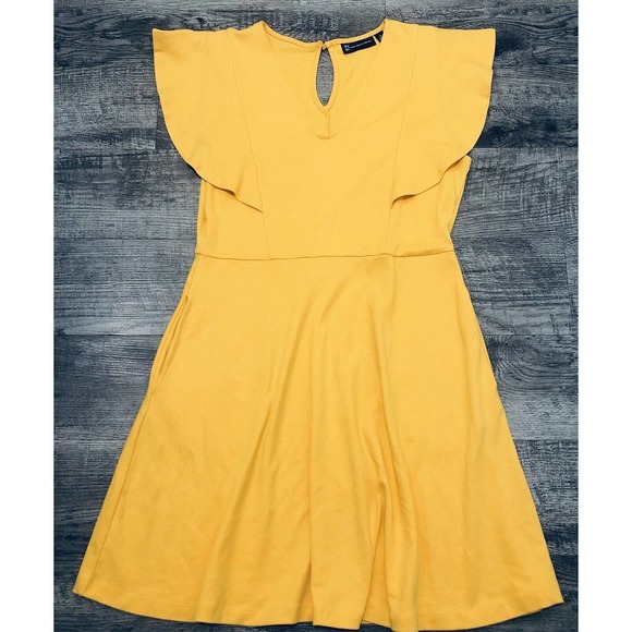 New York & Company Yellow Sz M Dress Ruffle Sleeve Pockets Tunic V- Neck Midi E2 - Picture 6 of 6